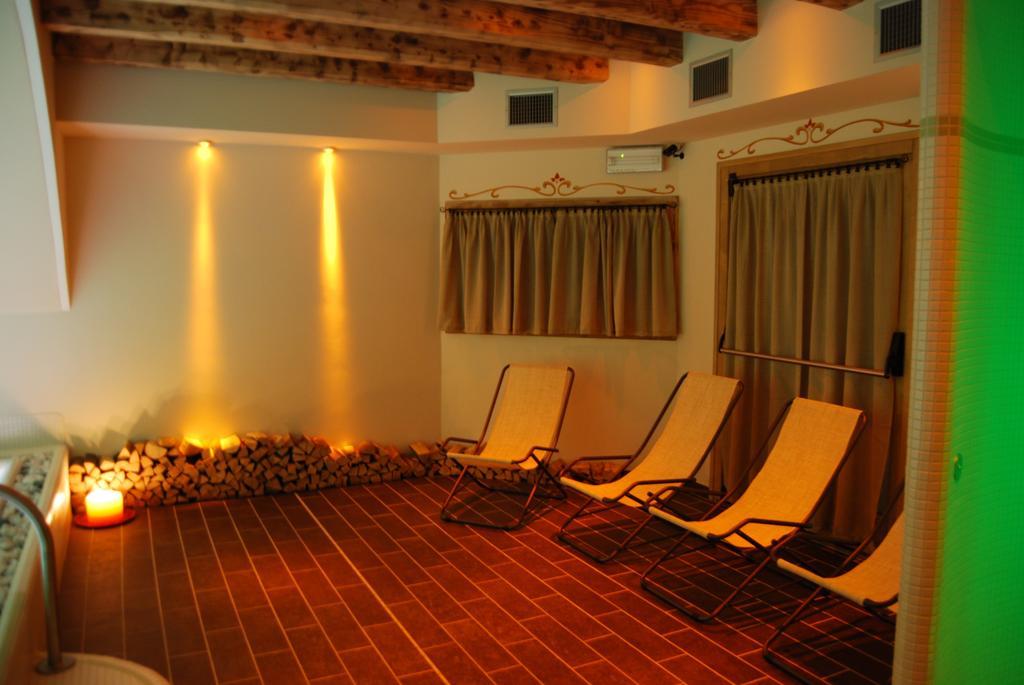 Albergo Villa Cristina Folgaria Exteriör bild