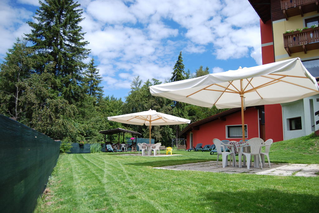Albergo Villa Cristina Folgaria Exteriör bild
